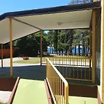 Youth Pinesta 호스텔 Novigrad Istria