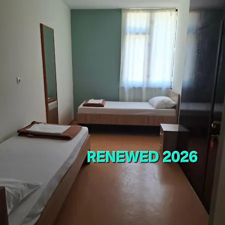 Hostel Youth Pinesta