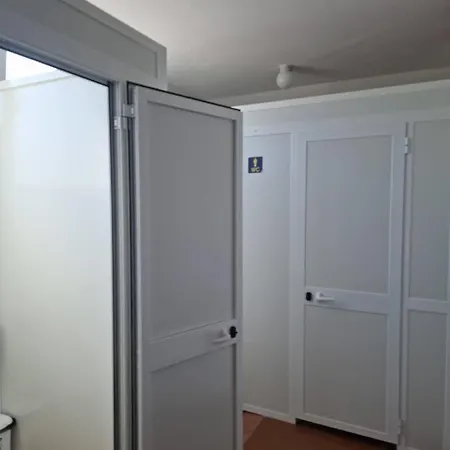 Albergue Youth Pinesta *