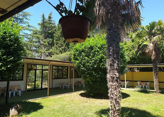 Youth Pinesta Hostel