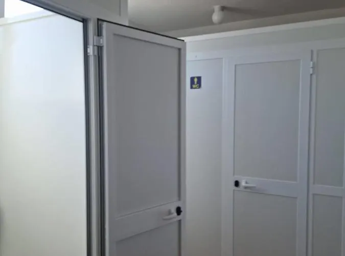 Hostel Youth Pinesta *