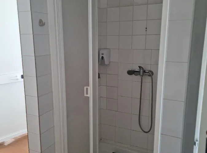 Hostel Youth Pinesta