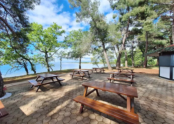 Hostel Youth Pinesta *